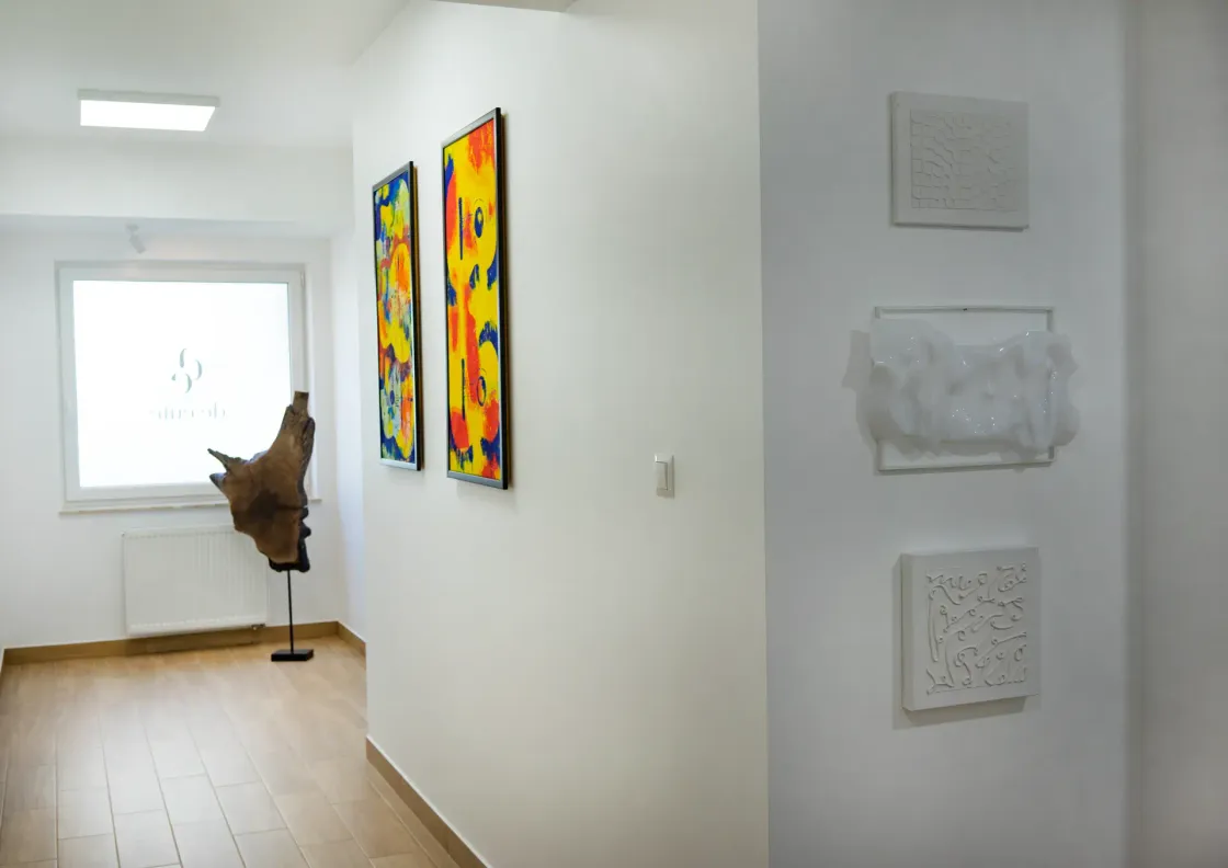 De Cute clinic interior — detail
