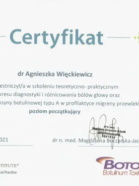 Certyfikat Allergan Medical Institute, szkolenie teoretyczno-praktyczne z profilaktyki migreny przewlekłej toksyną botulinową typu A, wrzesień 2021, lek. Agnieszka Więckiewicz